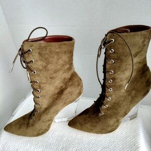 Cape Robbin Pointed Toe Turn Around Fashion Wedge Heel Boot SZ 8M